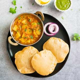Instant Pot Potato Curry (Aloo Rasedar)