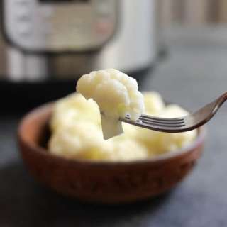 Amazing Steamed Cauliflower - Instant Pot