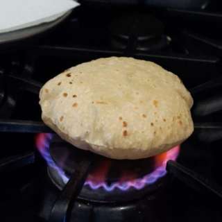 How To Make Soft Roti / Chapati? (Whole Wheat Indian Flatbread Recipe)