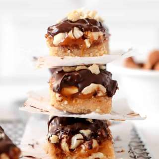 No Bake Healthy Snickers Bars