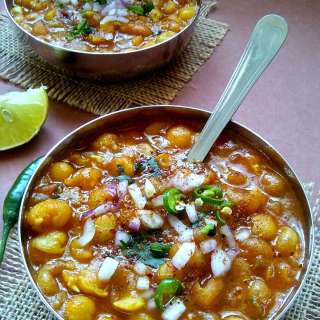 Ghugni Recipe | Street Style Ghugni