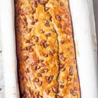 Easy One-Bowl Banana Bread with Chocolate Chips