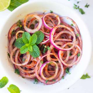Indian Onion Salad (Laccha Pyaaz)