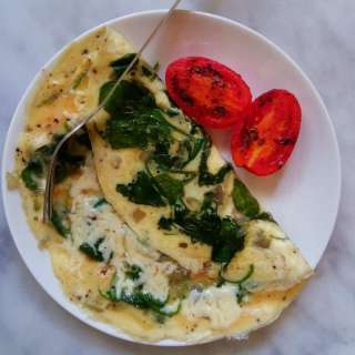 Easy Spinach Omelette Recipe with Cheese