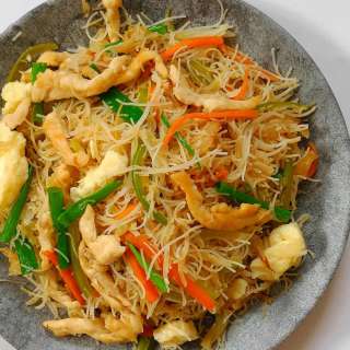 Chicken Mei Fun Home-Style Noodle Recipe