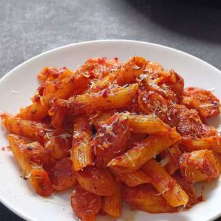 Easy Spicy Sausage Penne Pasta