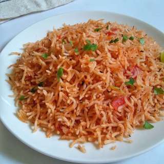 Homemade Spanish Rice (Quick and Easy Recipe)