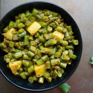 Aloo Beans / Indian Green Beans Recipe - Instant Pot & Stovetop