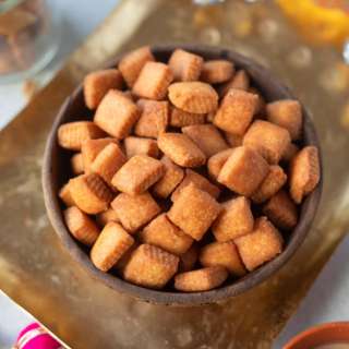 Shakarpara Recipe (Shankarpali)