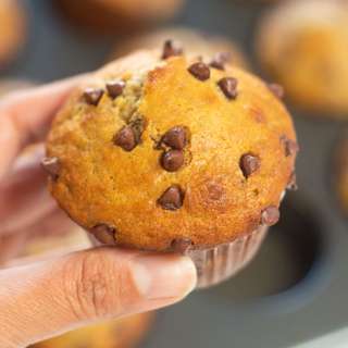 Easy Banana Chocolate Chip Muffins