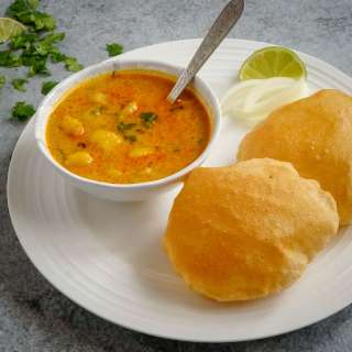 Dahi Aloo (Potato Yogurt Curry)