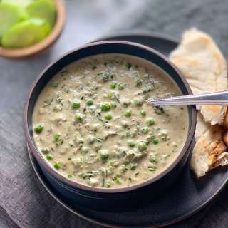 Methi Matar Malai (Fenugreek & Green Peas Curry)