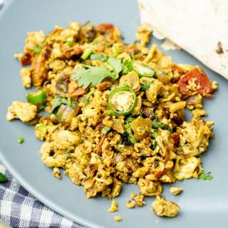 Egg Bhurji (Easy 15-minute Recipe)