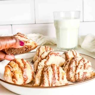 Keto Coconut Macaroons