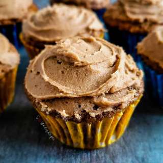 Hot chocolate cupcakes and hot chocolate frosting recipe