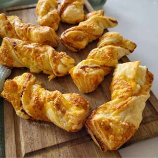 Puff pastry cheese straws with three cheeses