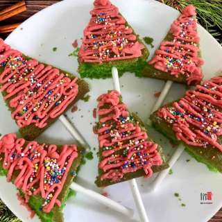 Eggless Christmas Tree Mini Cakes
