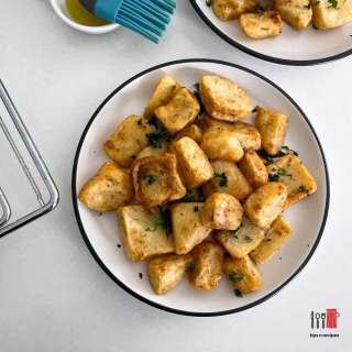 Frozen roasted potatatoes in air fryer