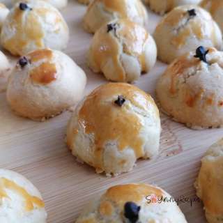 Nastar Cookies: Indonesian Pineapple Tarts That Melt In The Mouth