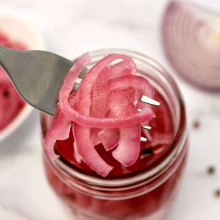 Quick Pickled Red Onions