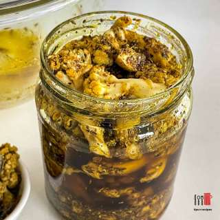 Gobhi Ka Achar | Yellow Pickled Cauliflower