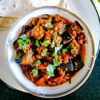 Eggplant Curry: An Easy Aubergine Curry Without Coconut Milk