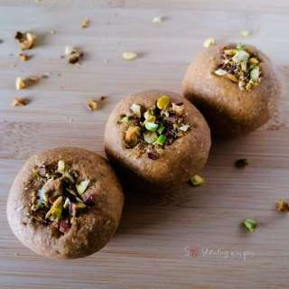 Besan Ladoo Recipe