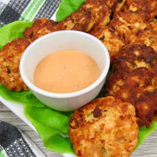 Keto Bang Bang Salmon Cakes