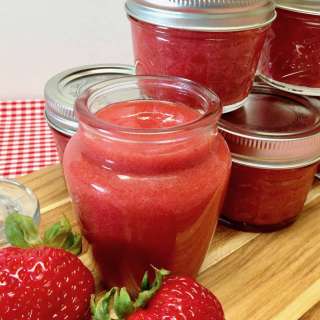 Homemade Keto Strawberry Sauce