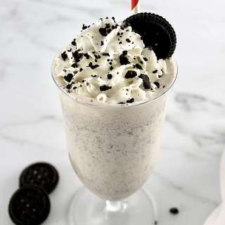 Keto Cookies and Cream Milkshake