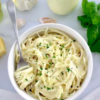 Easy Keto Alfredo Sauce