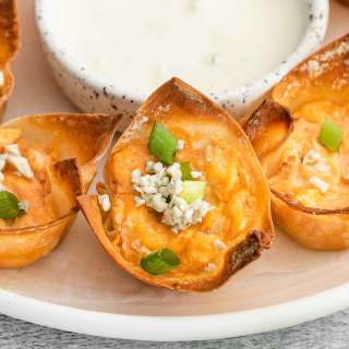 Buffalo Chicken Wonton Cups