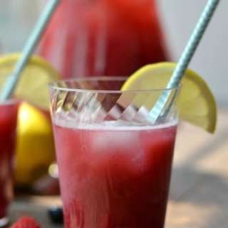 Homemade Raspberry Blueberry Lemonade