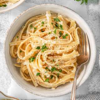 Easy Homemade Alfredo Sauce