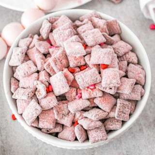 Strawberry Muddy Buddies