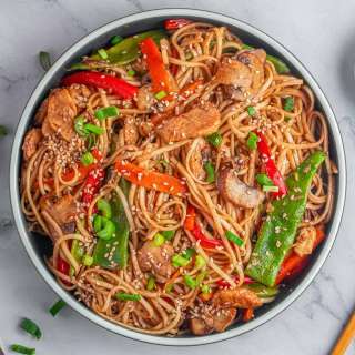 Easy Chicken Lo Mein
