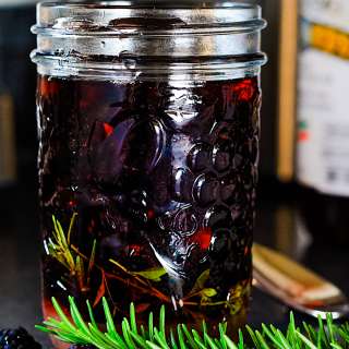 Quick And Easy Traditional Pickled Blackberries