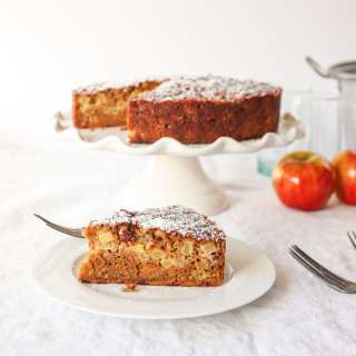 Best Apple Oatmeal Cake