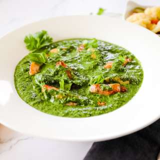 Easy Homemade Palak Chicken Recipe (Spinach Curry Sauce)