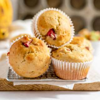 Easy And Healthy Banana Rhubarb Muffins