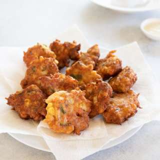 Crispy Corn And Crab Fritters With Spicy Mayo