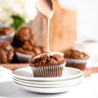 Easy Gingerbread Muffins With Cinnamon Sugar Glaze