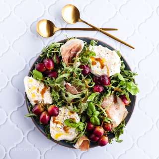 Easy Arugula Burrata Salad With Roasted Grapes And Prosciutto