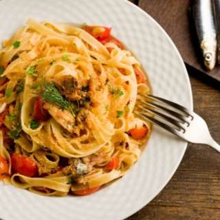 Pasta with sardines and cherry tomatoes