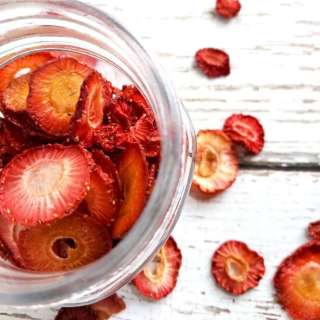 Air Fryer Dehydrated Strawberries