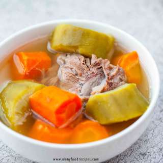 Green Radish Carrot Pork Bone Soup