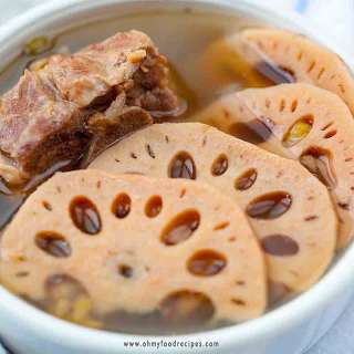 LOTUS ROOT AND PORK BONE SOUP (蓮藕豬骨湯)