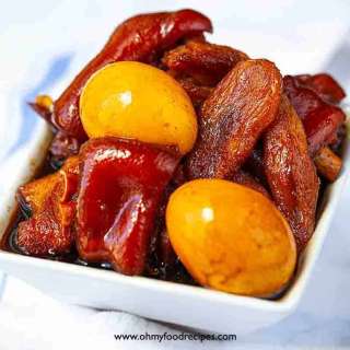 Pork Knuckles and Ginger Stew