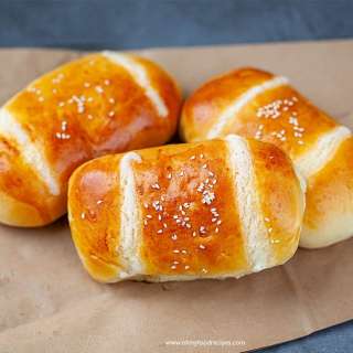 Coconut bun (Chinese cocktail bun)