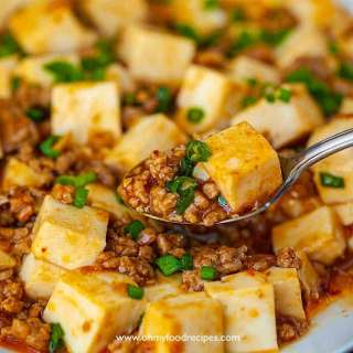 Ma Po Tofu (麻婆豆腐)